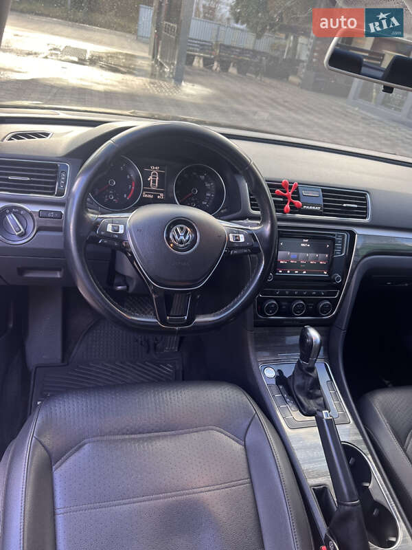 Седан Volkswagen Passat 2018 в Лубнах