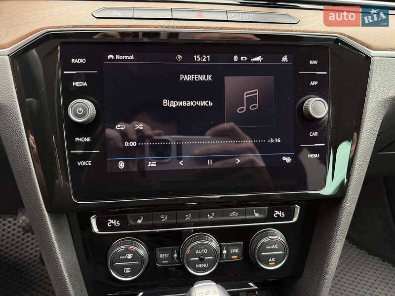 Седан Volkswagen Passat 2018 в Киеве фото 23 Седан Volkswagen Passat 2018 в Киеве