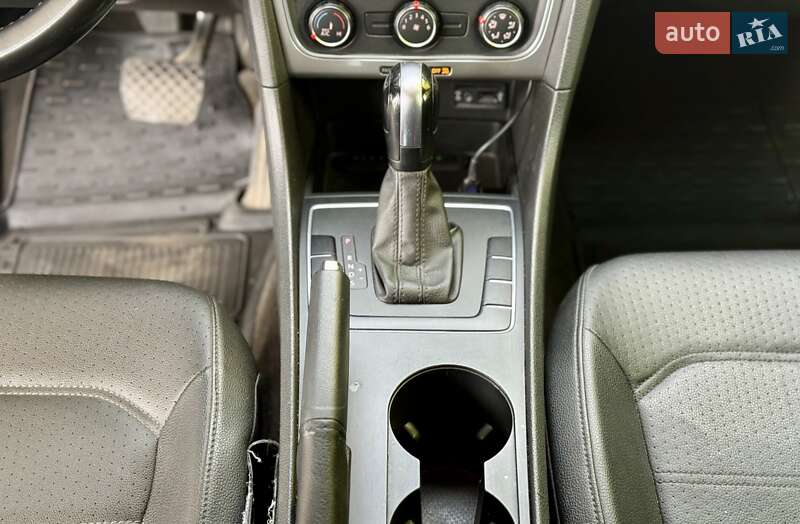 Седан Volkswagen Passat 2014 в Дніпрі