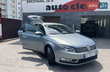Универсал Volkswagen Passat 2011 в Ивано-Франковске