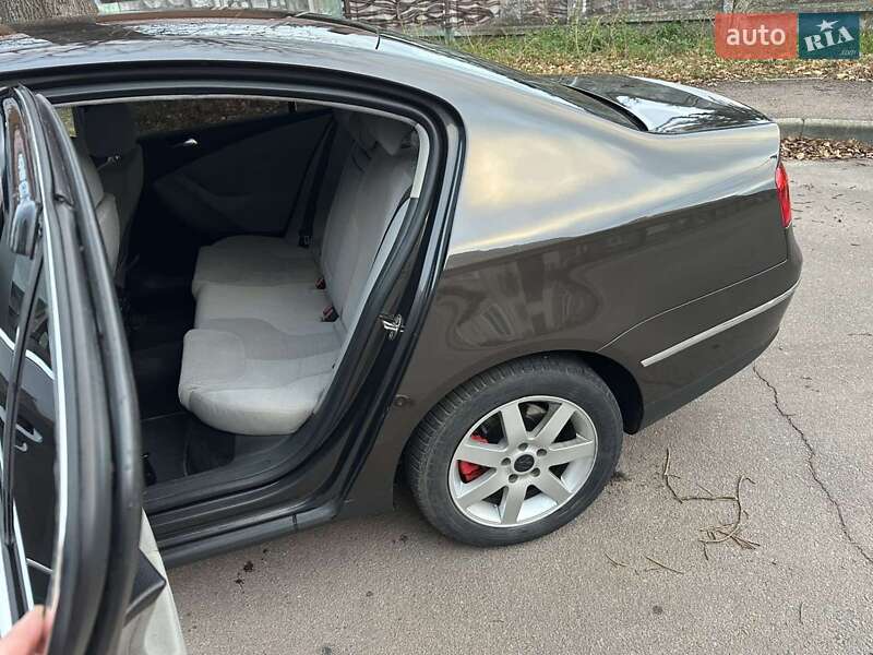 Седан Volkswagen Passat 2006 в Бердичеві фото 12 Седан Volkswagen Passat 2006 в Бердичеві