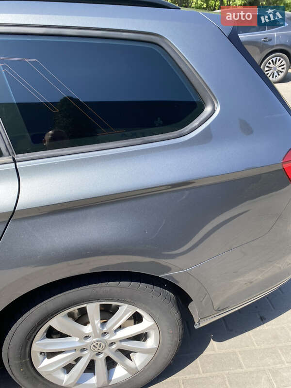 Универсал Volkswagen Passat 2016 в Павлограде фото 11 Универсал Volkswagen Passat 2016 в Павлограде