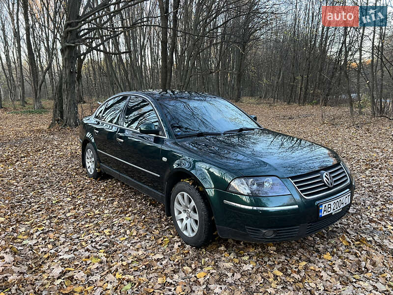 Седан Volkswagen Passat 2002 в Хмельнике