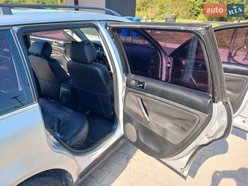 Універсал Volkswagen Passat 2000 в Галичі