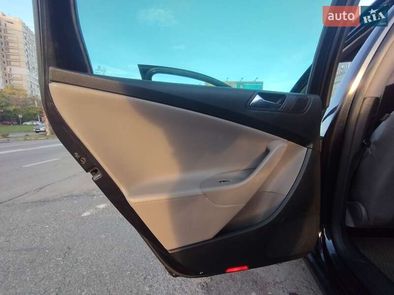 Универсал Volkswagen Passat 2007 в Одессе