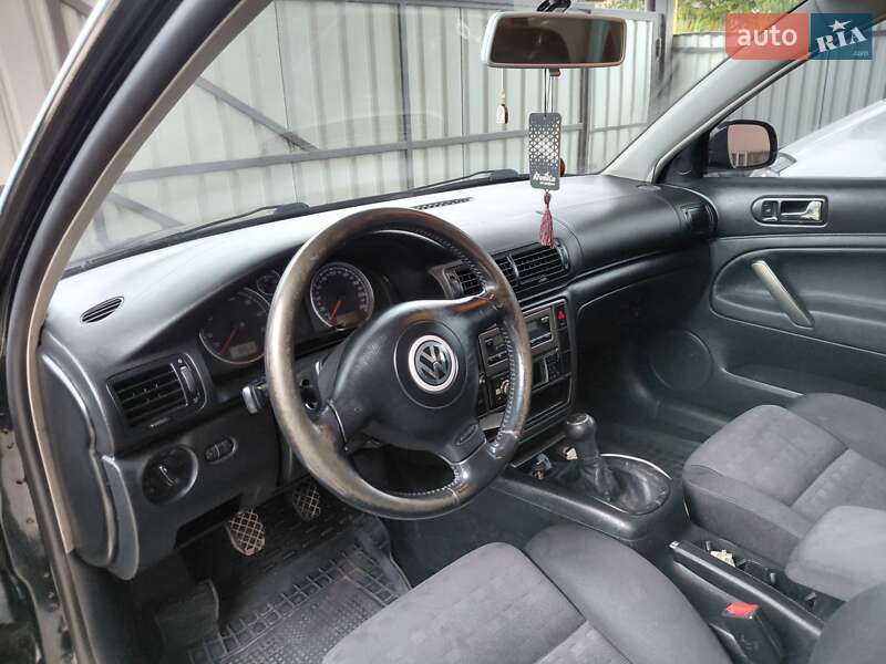 Универсал Volkswagen Passat 2001 в Черновцах