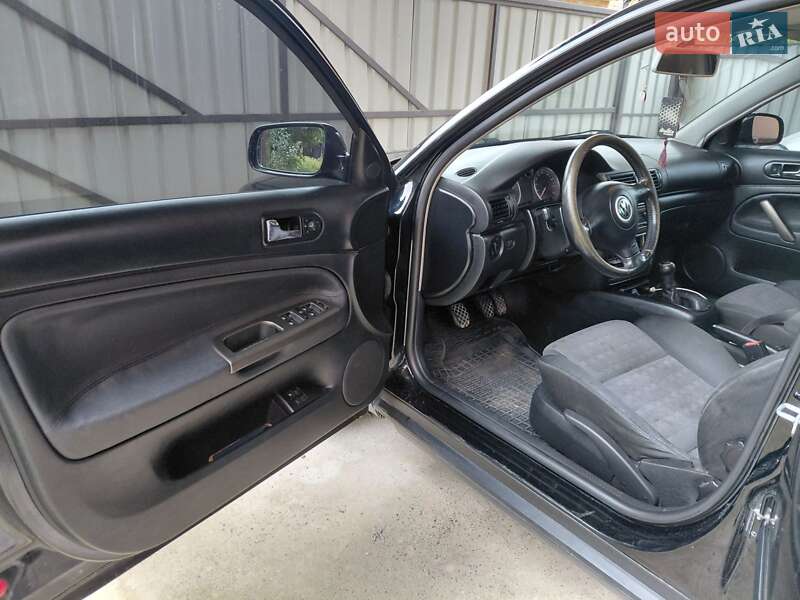 Универсал Volkswagen Passat 2001 в Черновцах