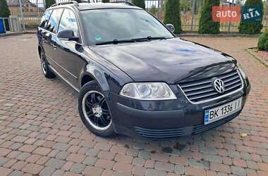 Универсал Volkswagen Passat 2004 в Сарнах