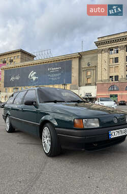 Универсал Volkswagen Passat 1990 в Харькове