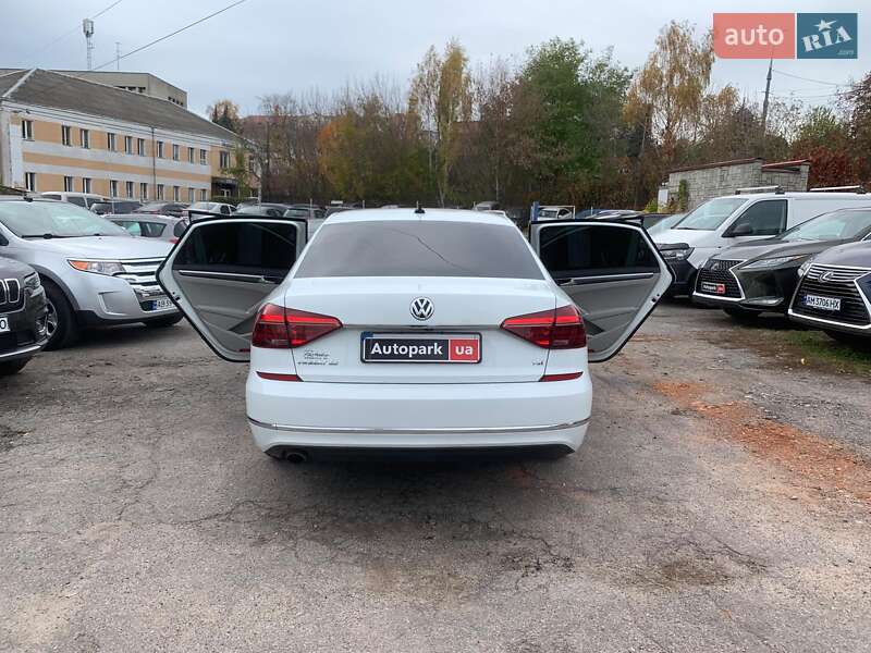 Седан Volkswagen Passat 2018 в Виннице