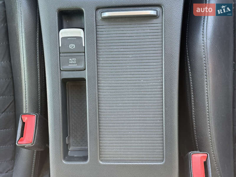 Універсал Volkswagen Passat 2016 в Києві