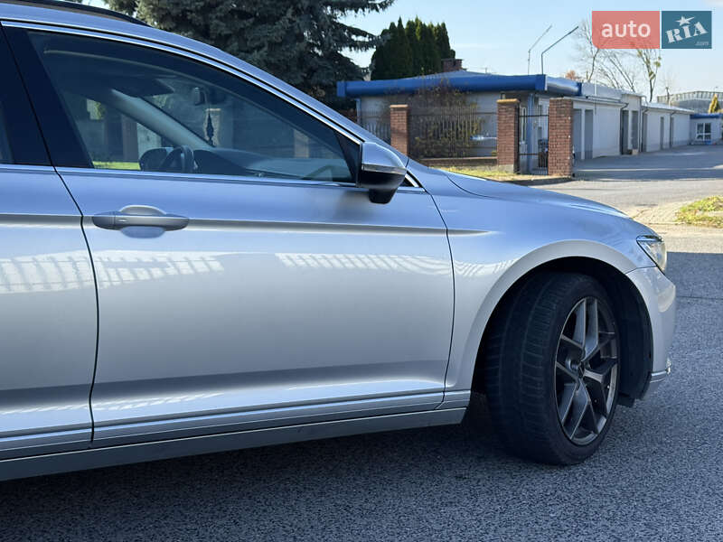 Универсал Volkswagen Passat 2018 в Дубно