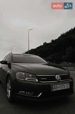 Универсал Volkswagen Passat 2013 в Киеве
