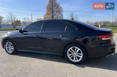 Седан Volkswagen Passat 2020 в Хмельницком