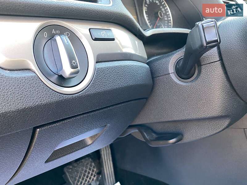 Седан Volkswagen Passat 2013 в Львове фото 11 Седан Volkswagen Passat 2013 в Львове