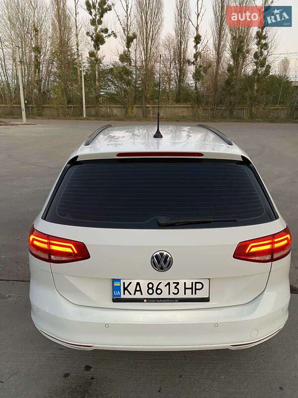 Универсал Volkswagen Passat 2017 в Житомире