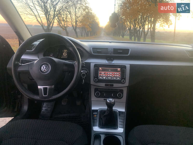 Седан Volkswagen Passat 2011 в Дубно фото 13 Седан Volkswagen Passat 2011 в Дубно