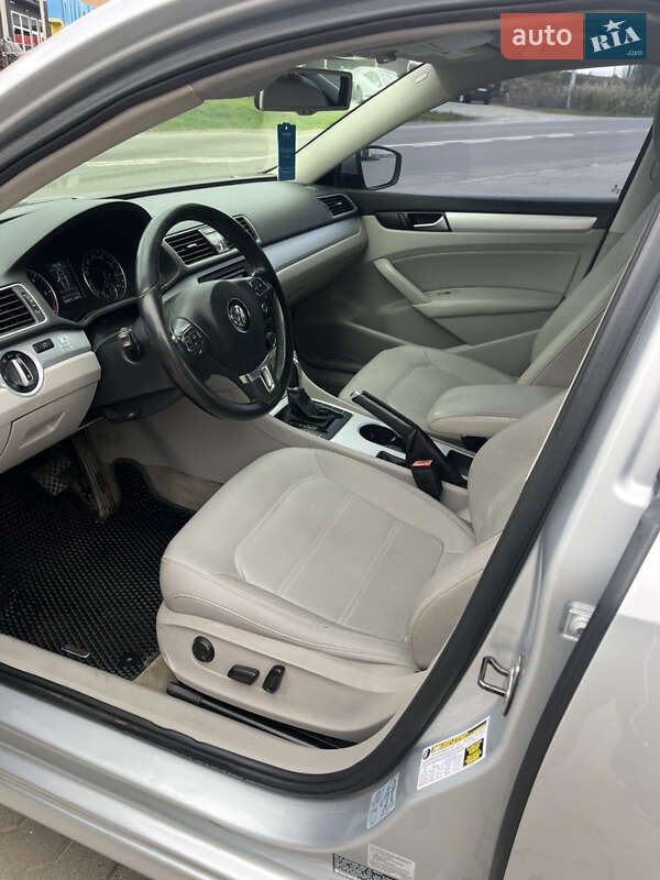 Седан Volkswagen Passat 2013 в Черновцах фото 8 Седан Volkswagen Passat 2013 в Черновцах