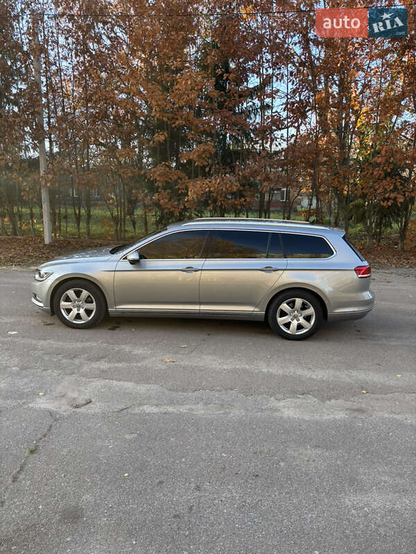 Универсал Volkswagen Passat 2015 в Житомире фото 11 Универсал Volkswagen Passat 2015 в Житомире
