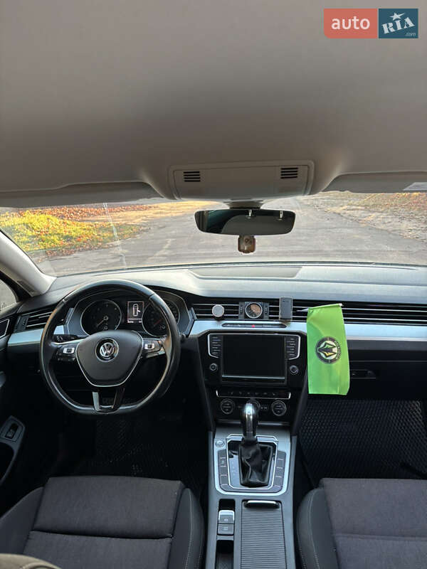 Универсал Volkswagen Passat 2015 в Житомире фото 33 Универсал Volkswagen Passat 2015 в Житомире