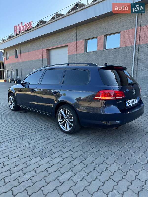 Универсал Volkswagen Passat 2010 в Ровно фото 8 Универсал Volkswagen Passat 2010 в Ровно
