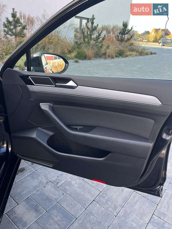 Универсал Volkswagen Passat 2022 в Луцке фото 40 Универсал Volkswagen Passat 2022 в Луцке