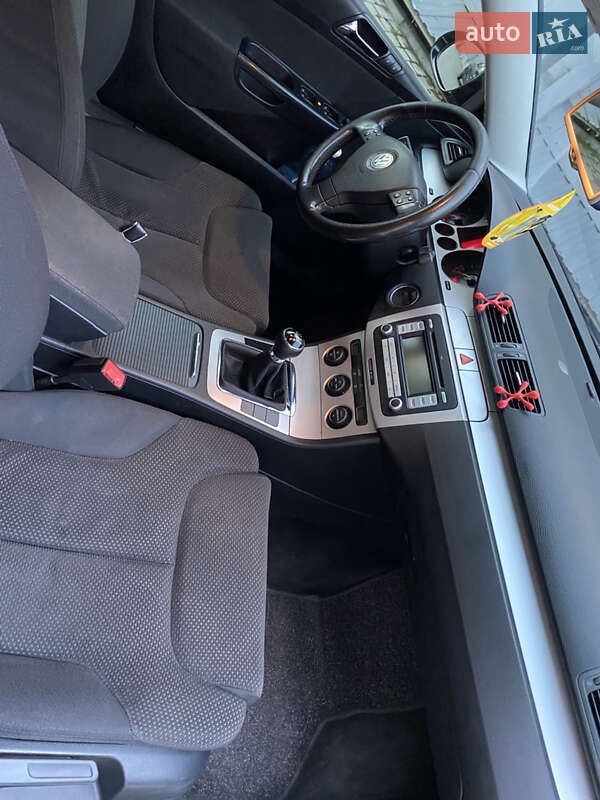 Универсал Volkswagen Passat 2008 в Ивано-Франковске