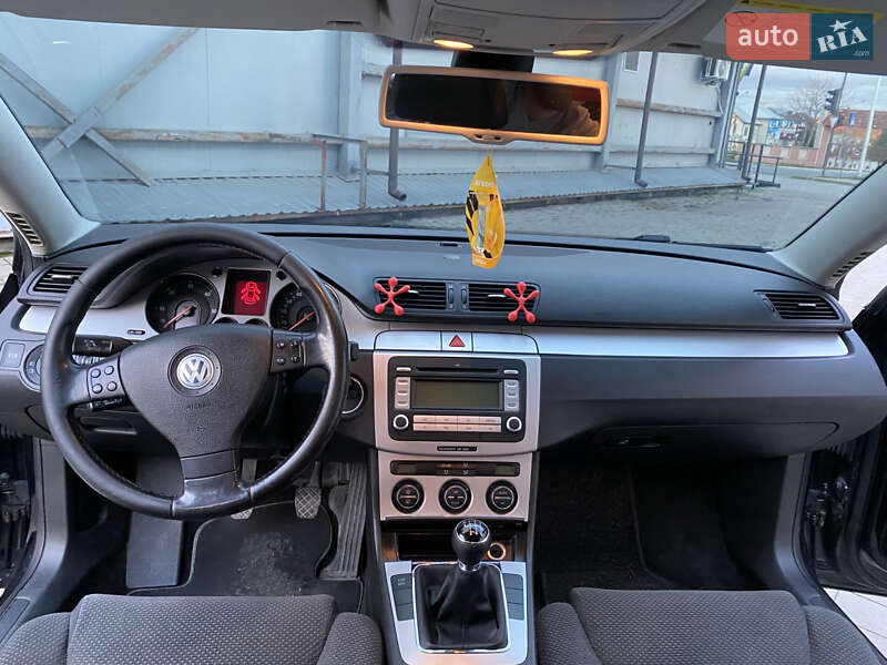 Универсал Volkswagen Passat 2008 в Ивано-Франковске