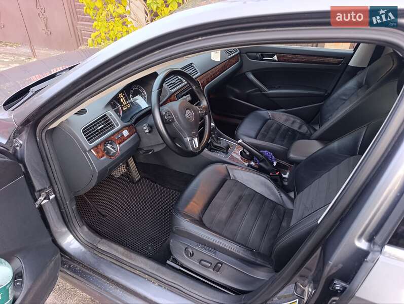 Седан Volkswagen Passat 2013 в Решетиловке фото 5 Седан Volkswagen Passat 2013 в Решетиловке