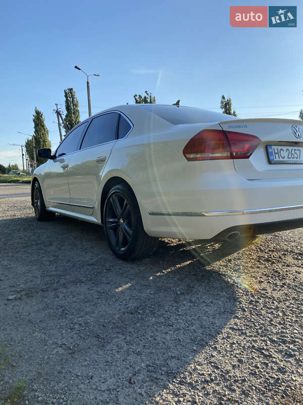 Седан Volkswagen Passat 2013 в Кривом Роге фото 20 Седан Volkswagen Passat 2013 в Кривом Роге