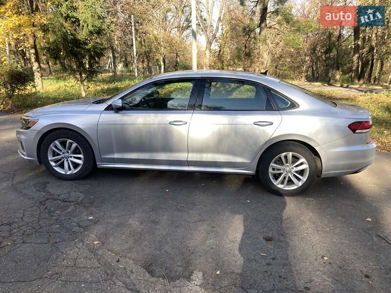Седан Volkswagen Passat 2020 в Виннице