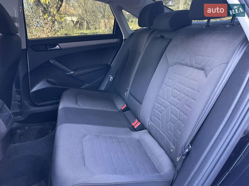 Седан Volkswagen Passat 2020 в Хмельницком