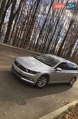 Универсал Volkswagen Passat 2015 в Стрые