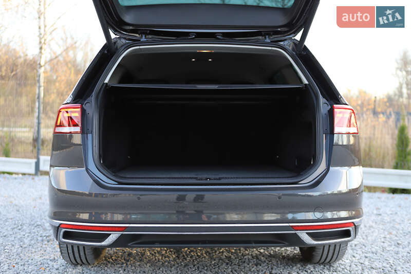 Универсал Volkswagen Passat 2023 в Дрогобыче фото 50 Универсал Volkswagen Passat 2023 в Дрогобыче