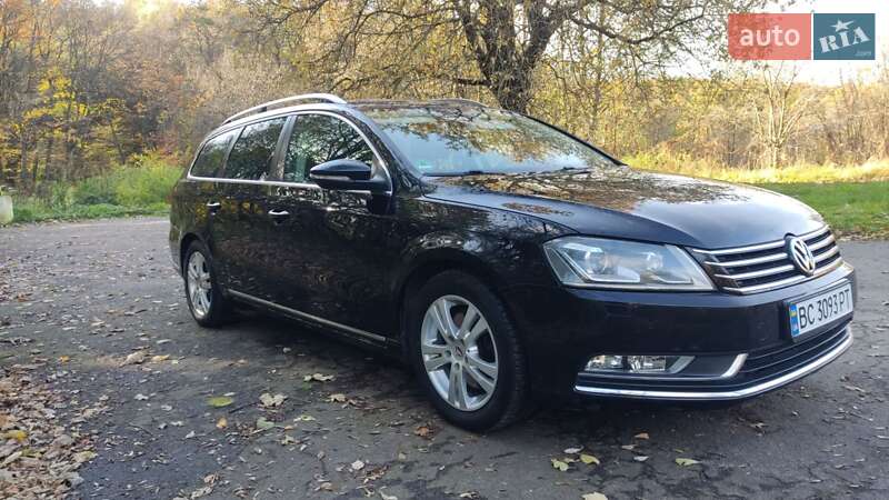 Универсал Volkswagen Passat 2012 в Львове