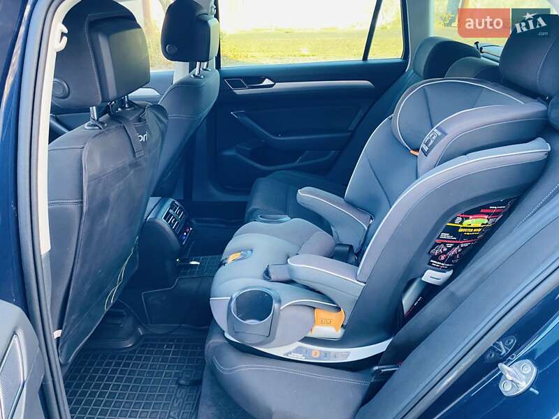 Универсал Volkswagen Passat 2016 в Хмельницком фото 13 Универсал Volkswagen Passat 2016 в Хмельницком