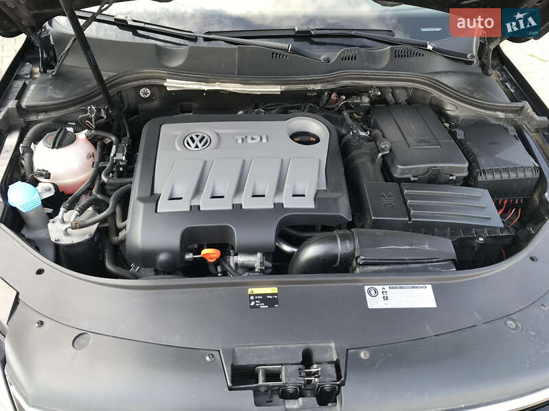 Універсал Volkswagen Passat 2013 в Чернівцях