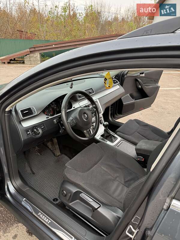 Универсал Volkswagen Passat 2010 в Дубно фото 11 Универсал Volkswagen Passat 2010 в Дубно