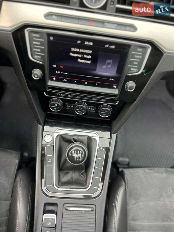 Універсал Volkswagen Passat 2016 в Києві