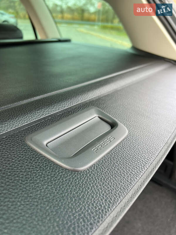 Універсал Volkswagen Passat 2016 в Києві
