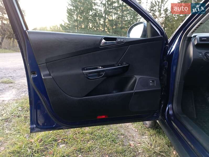 Универсал Volkswagen Passat 2005 в Красилове