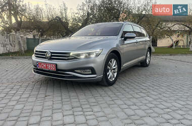 Универсал Volkswagen Passat 2021 в Дунаевцах