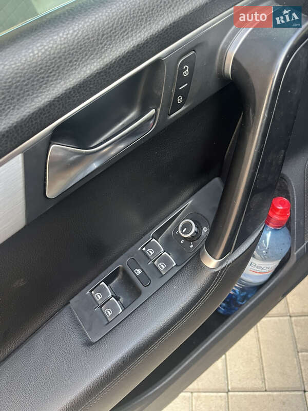 Универсал Volkswagen Passat 2011 в Мукачево