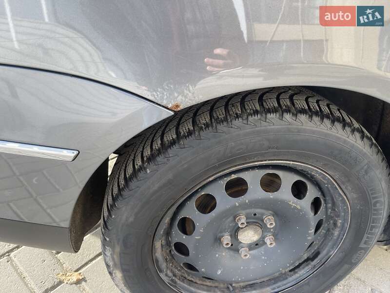 Універсал Volkswagen Passat 2006 в Чернівцях фото 23 Універсал Volkswagen Passat 2006 в Чернівцях