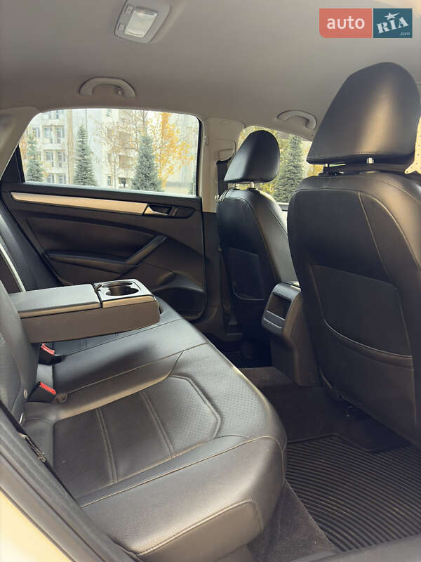 Седан Volkswagen Passat 2012 в Киеве фото 31 Седан Volkswagen Passat 2012 в Киеве