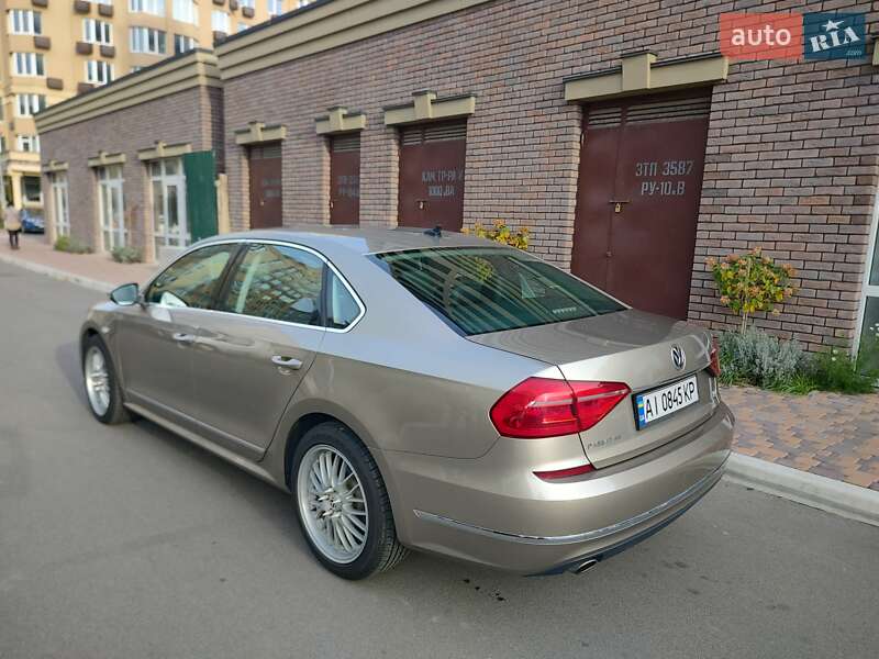 Седан Volkswagen Passat 2016 в Киеве
