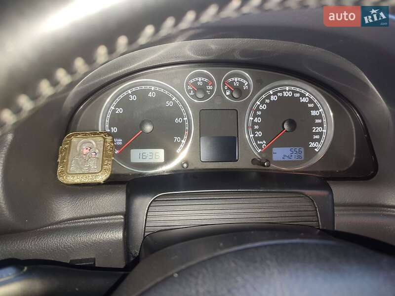 Седан Volkswagen Passat 2005 в Львові