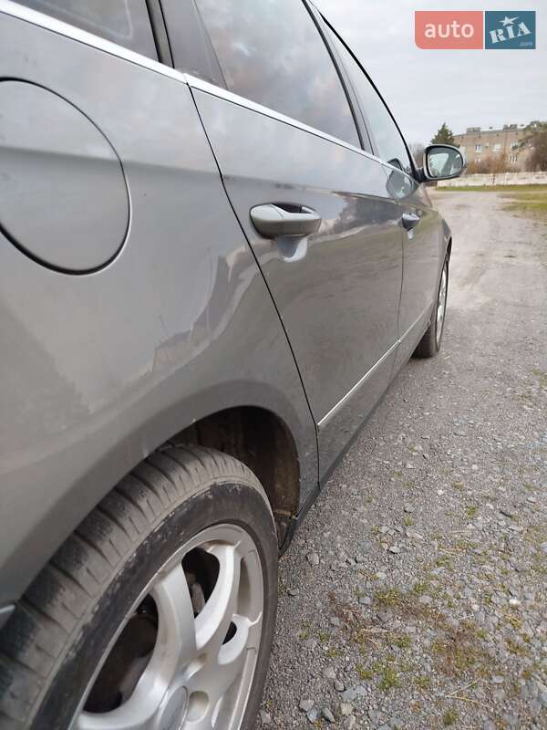 Универсал Volkswagen Passat 2007 в Сарнах