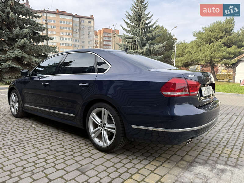 Седан Volkswagen Passat 2014 в Ивано-Франковске