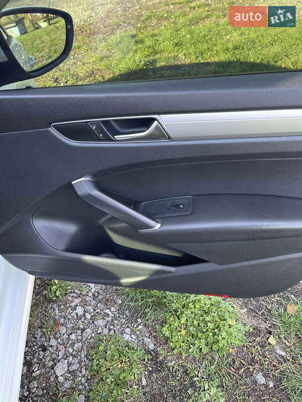 Седан Volkswagen Passat 2018 в Киеве фото 27 Седан Volkswagen Passat 2018 в Киеве